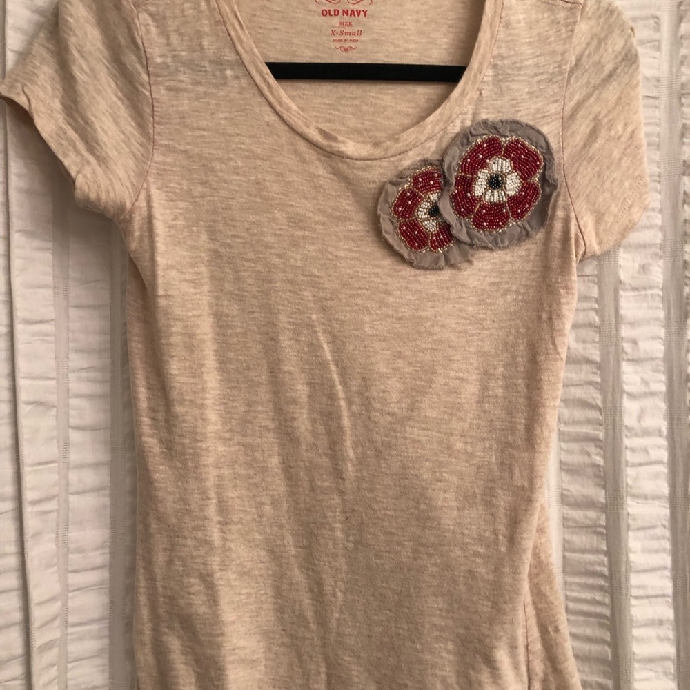 Old navy tee
